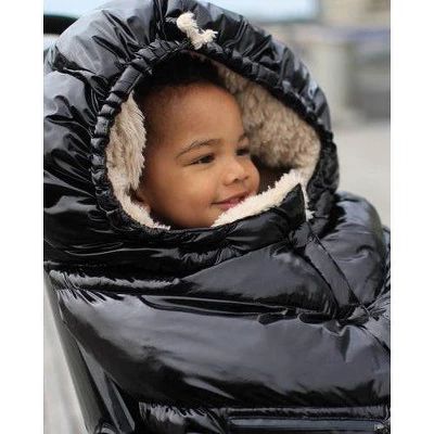 7AM Enfant 212 Evolution Extendable Footmuff Blanket - Black Polar - 6M-4T 6 7AM Enfant 212 Evolution Extendable Footmuff Blanket - Black Polar - 6M-4T - Image 4