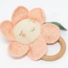 Meri-Meri Meri Meri Peach Daisy Baby Rattle (Pack Of 1) -Baby Trend Store GUEST 5f7190f1 0924 4634 9528 6e08b3d75d09